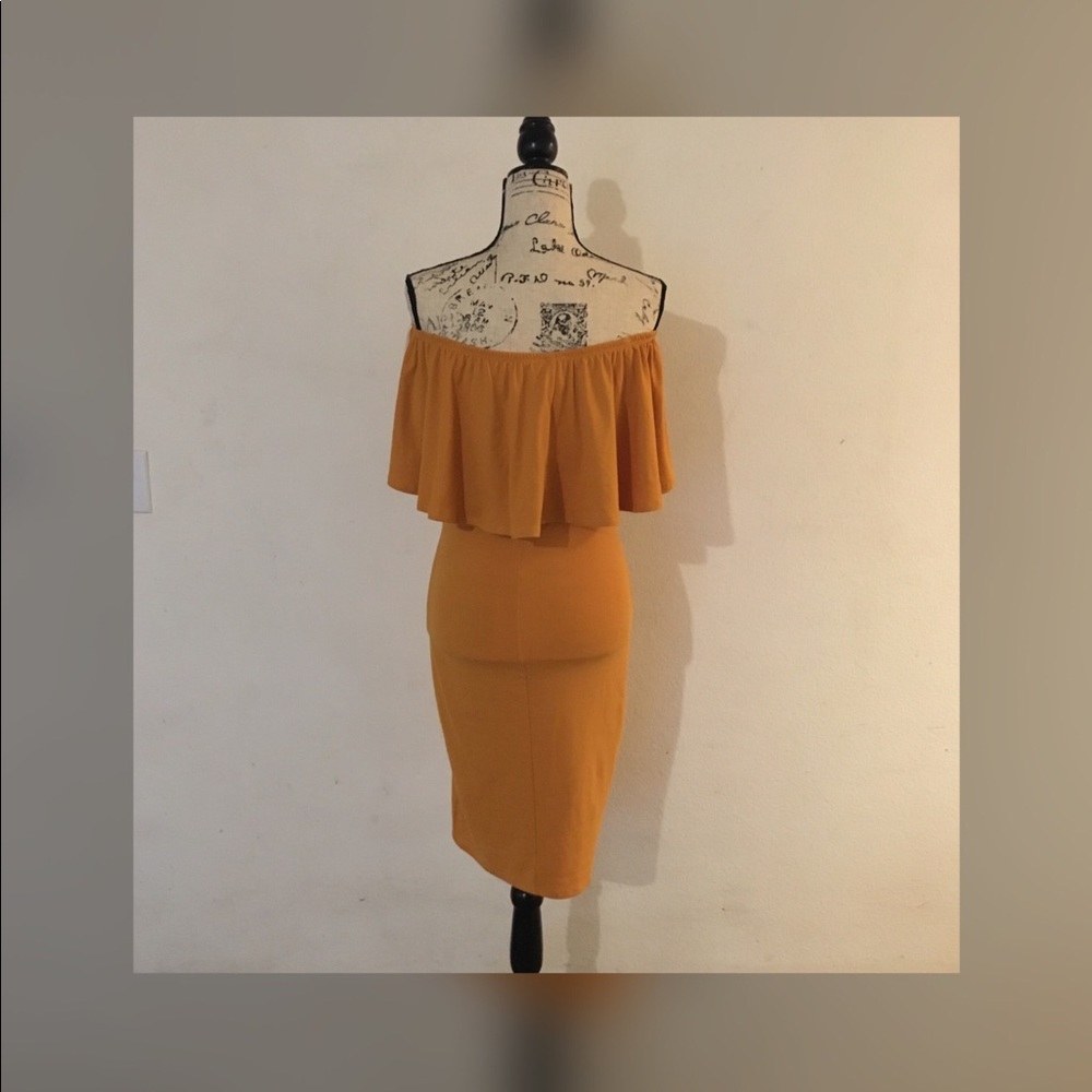 Dress - Picture 2 of 4